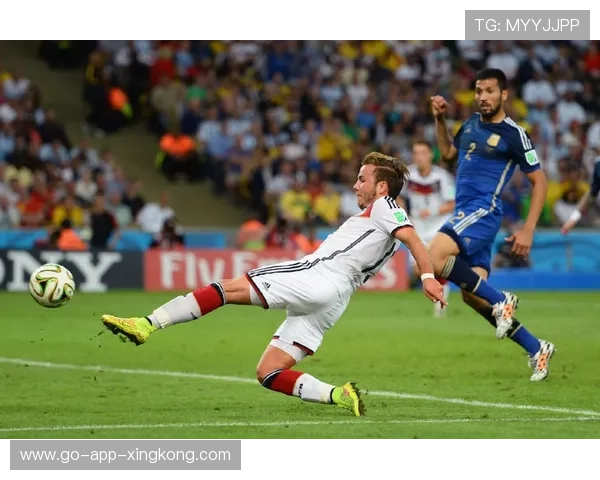 切尔西中前场在比赛中发挥稳定作用 切尔西中前场在比赛中发挥稳定作用