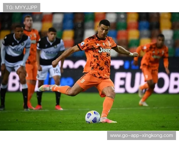 尤文图斯通过地面传递逐渐稳住形势，攻守兼备再现辉煌